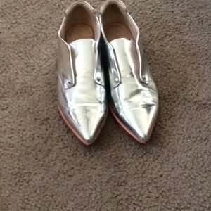 Joe’s shoes Sz. 9 1/2M.